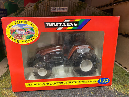 Britains New Holland Fiatagri M160 Floatations Tractor 9445 1:32 scale obsolete