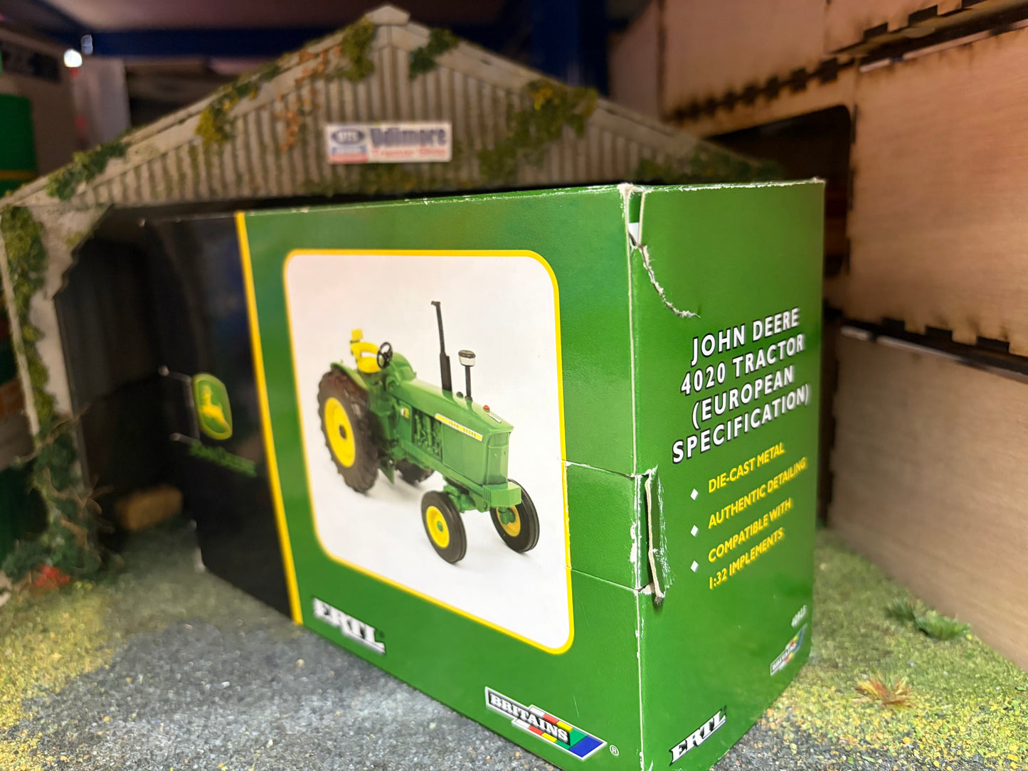 Vintage Britains John Deere 4020 European Specification Tractor 40923 Original Box Obsolete 1:32 Scale (2004)