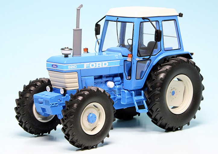 Ford 8210 tractor 1:32 scale Schuco New and boxed