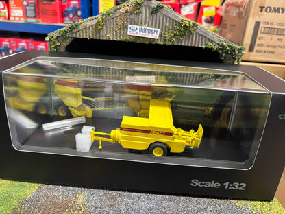 New Holland 940 Hayliner Baler Limited Edition 1:32 scale VKA Models