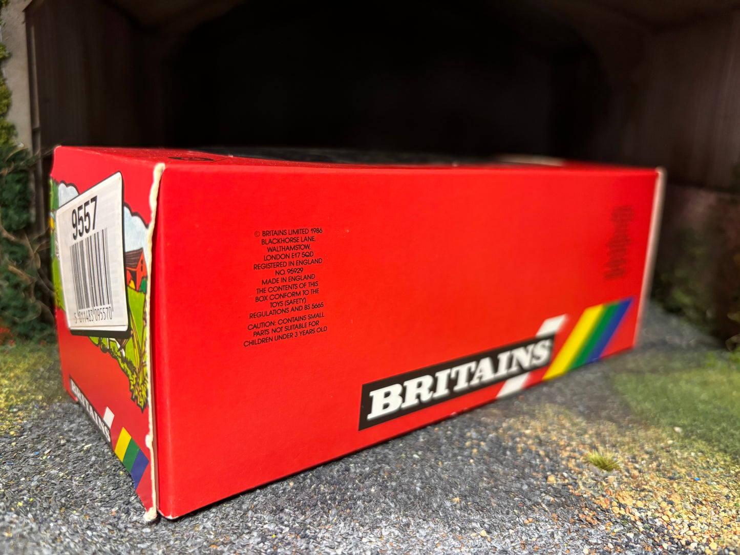Vintage Britains Bale Sledge 1:32 scale  Obsolete 9557