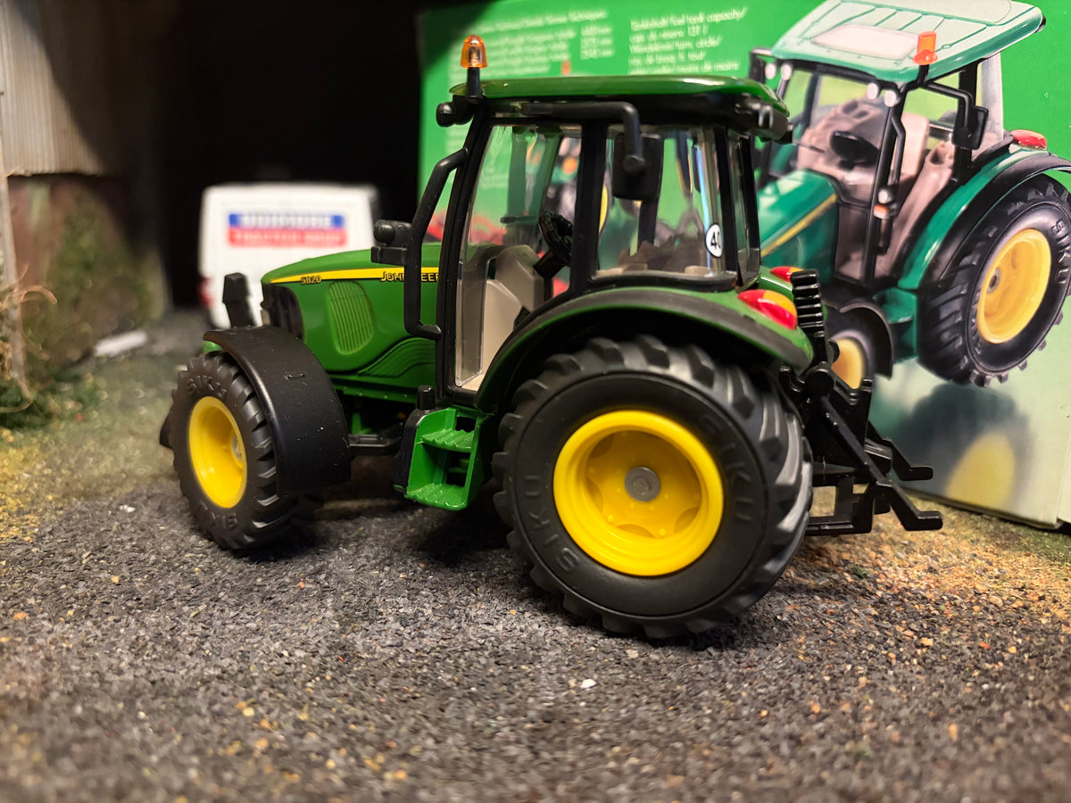 RARE Siku John Deere 5820 Tractor 3050 – 1:32 Scale Boxed Obsolete