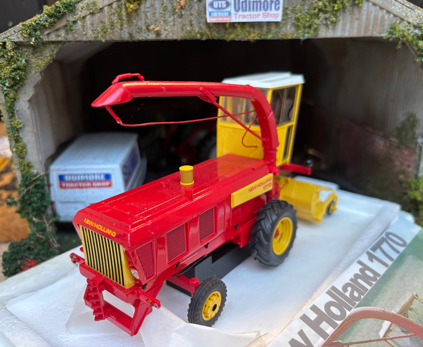 New Holland 1770 Forage Harvester Limited Edition Stunning in 1:32 scale VKA Models