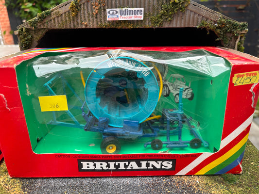 9547 Vintage Britains Wright Rain ST110Hose Drum  1:32 scale
