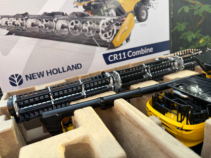 REDUCED Britains Prestige New Holland CR11 Combine Harvester 43403 New Boxed 1:32 Scale