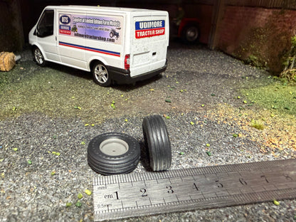 04289 Set of 2 Trailer wheels 23mm x 8mm Artisan32 farm machinery 1:32 scale