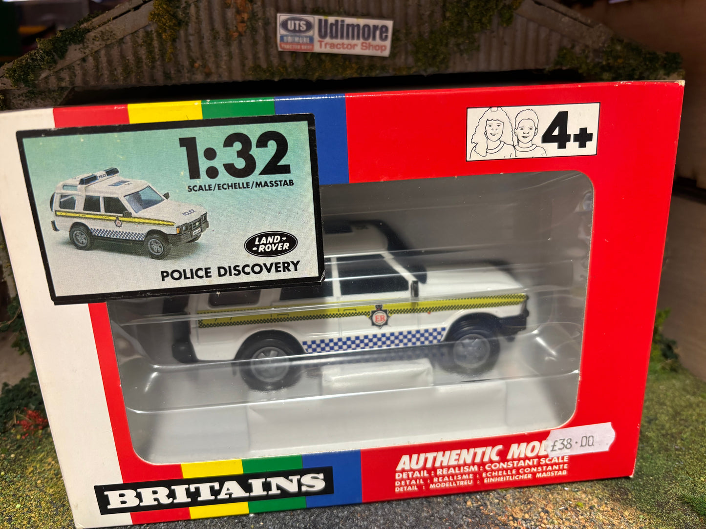 Britains POLICE Land rover Discovery 1:32 scale  obsolete 09481 Disco