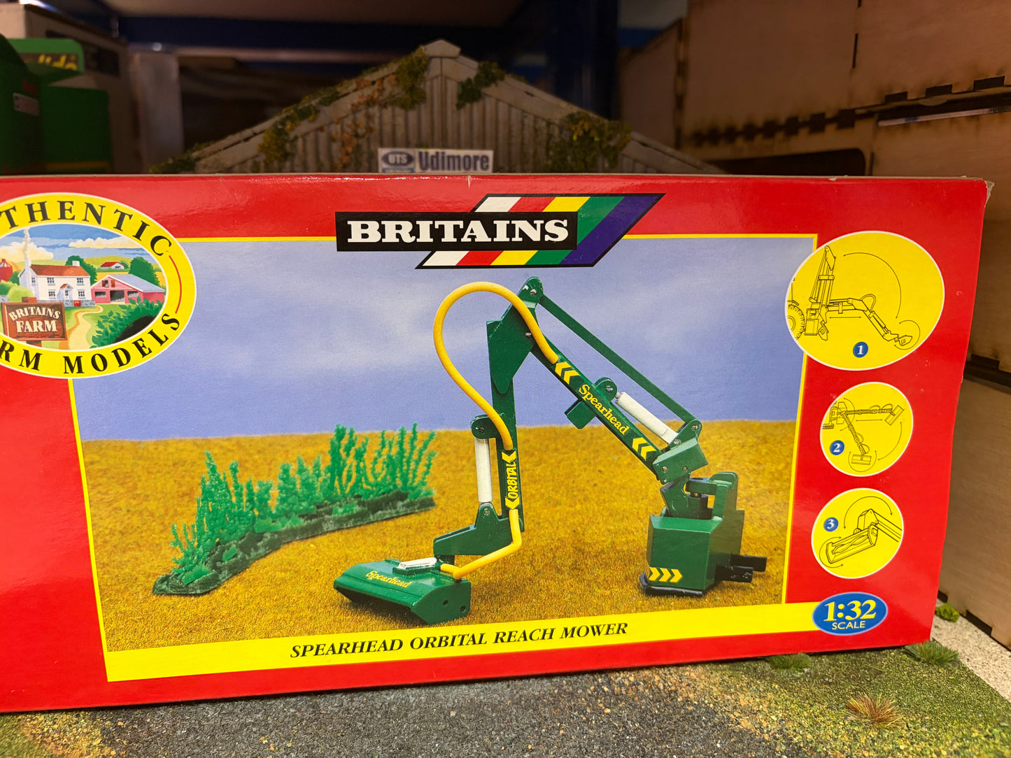 Vintage Britains Spearhead Orbital Reach Mower Hedge Cutter 00048 Obsolete Boxed 1:32 Scale