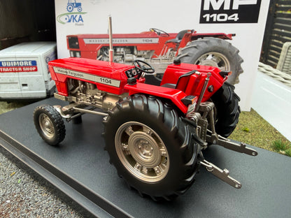 Massey Ferguson 1104 Tractor Limited Edition Stunning in 1:32 scale VKA Models