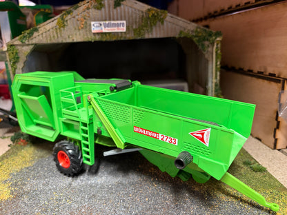 Vintage Siku 3856 Wühlmaus 2733 Potato Harvester 1995 1:32 Scale – Boxed Obsolete