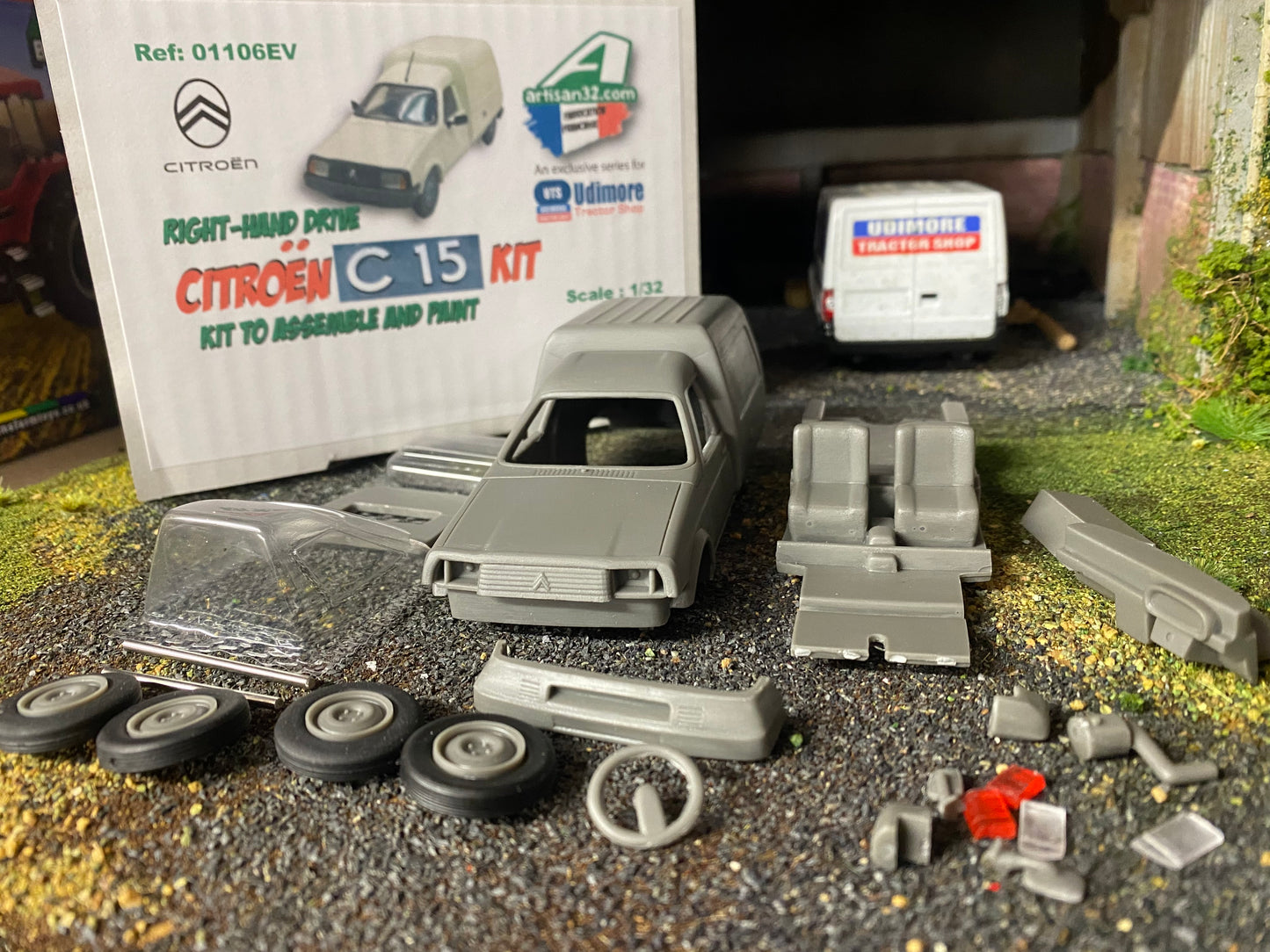Citroen C15 van RIGHT hand drive Kit Artisan32 farm machinery 1:32 scale 01106EV