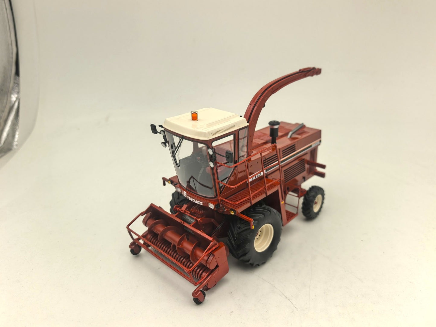 Pre Order FIATAGRI 7715 Heeston Forage Harvester Limited Edition Stunning in 1:32 scale VKA Models