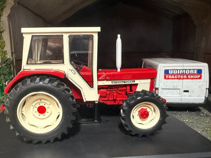 REP071 Replicagri International 844 4 x 4 4wd tractor 1:32 scale Boxed