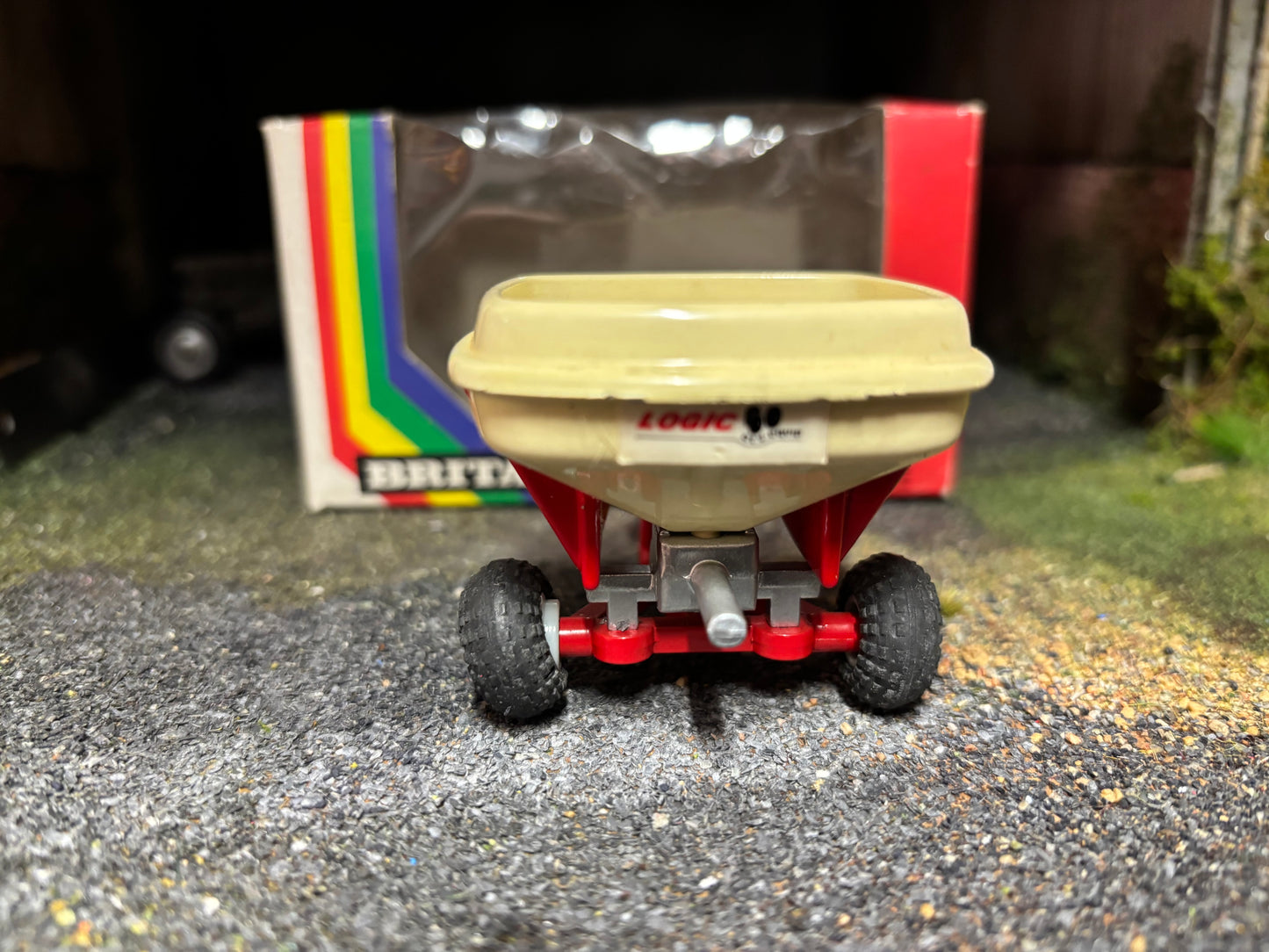 9411 Vintage Britains Logic Vari Spreader 1:32 scale boxed obsolete