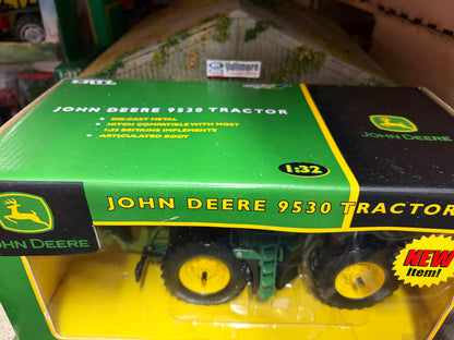 Britains 42370 John Deere 9530 Tractor 1:32 – Dealer Box Obsolete