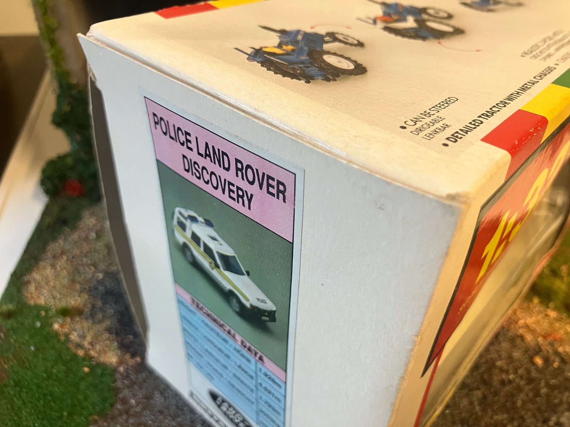 9481 Vintage Britains Police land Rover Discovery 1:32 scale Image 5