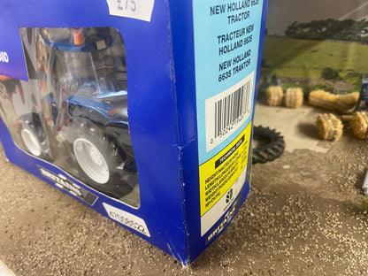 9487 Britains New Holland 6635 Tractor Dealer box 1:32 scale Image 3