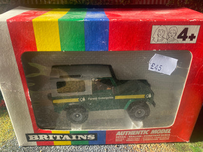 Britains Forest Enterprise Forestry Land rover  1:32 scale  obsolete 5986