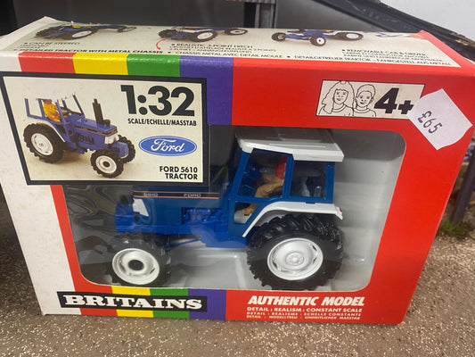9527 Britains Ford 5610 Tractor 1:32 scale Image