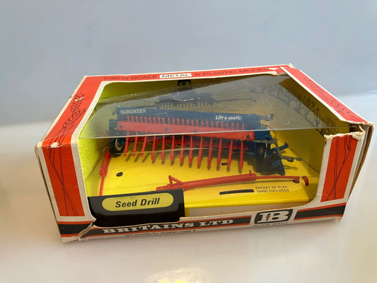 9539 Vintage straw box version Britains Nordsten Seed Drill 1:32 scale boxed Image