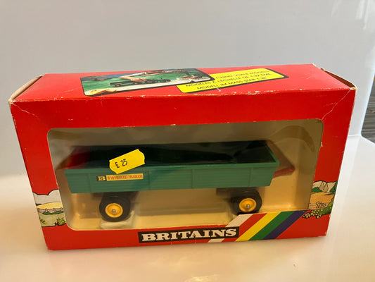 9558 Vintage Britains 8 Wheeled Trailer 1:32 scale boxed Image