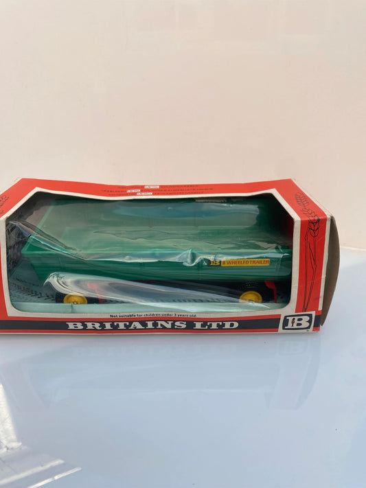 9558 Vintage Britains 8 wheeled trailer 1:32 scale boxed Image 2