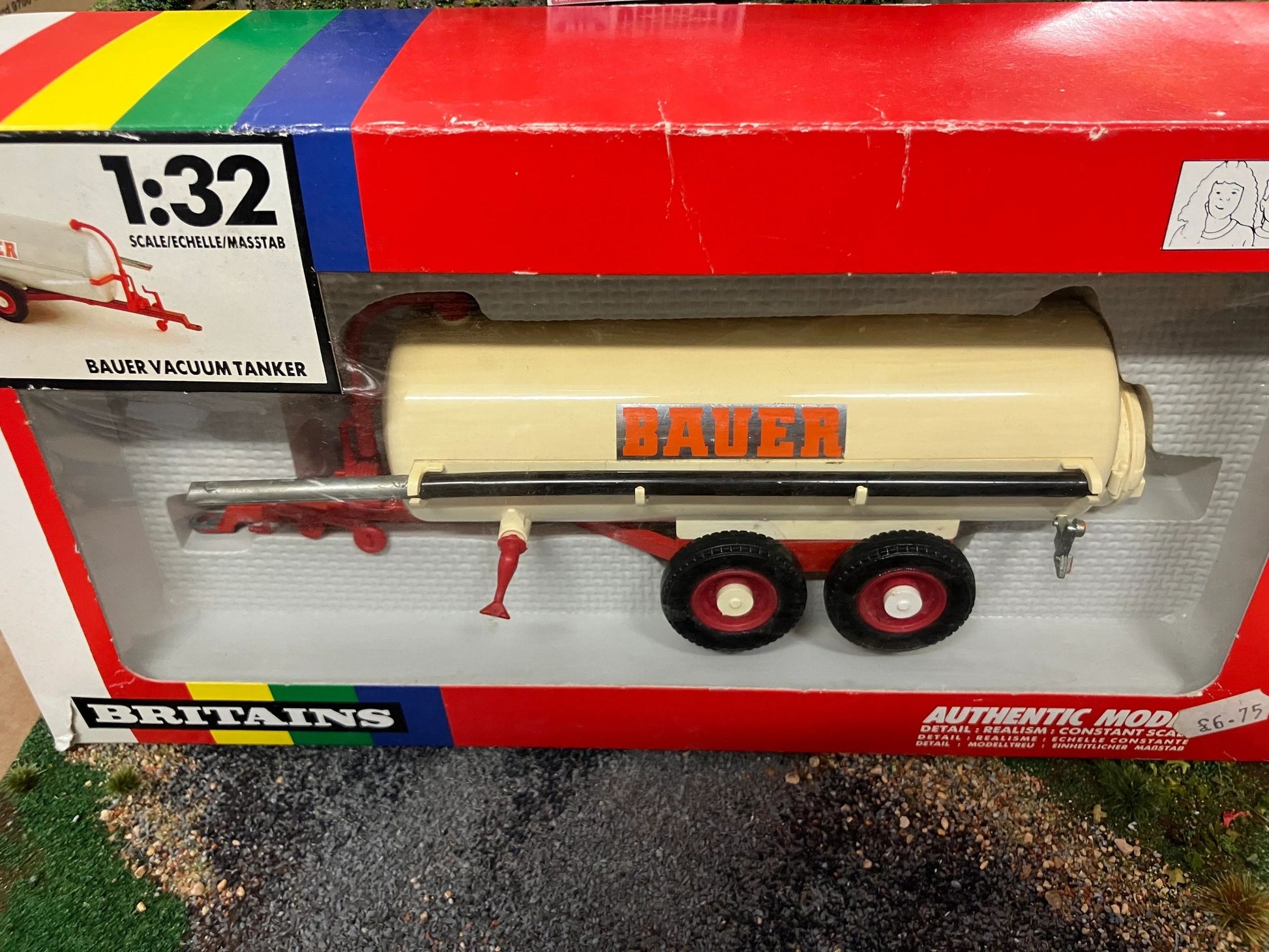 9563 Vintage Bauer tanker 1:32 scale Image 3