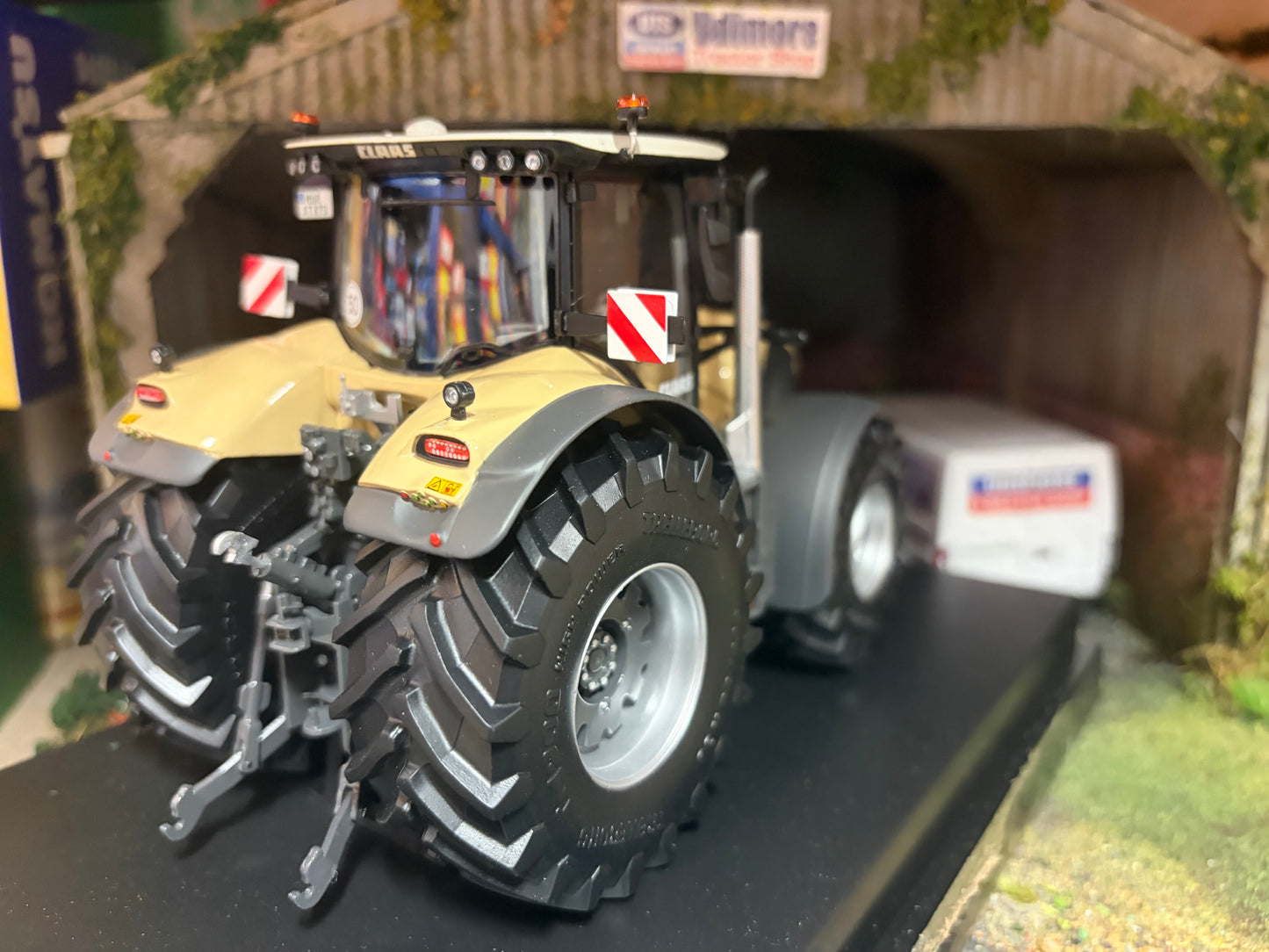 Limited Edition Claas Axion Stotz Tractor 1:32 scale Boxed ROS