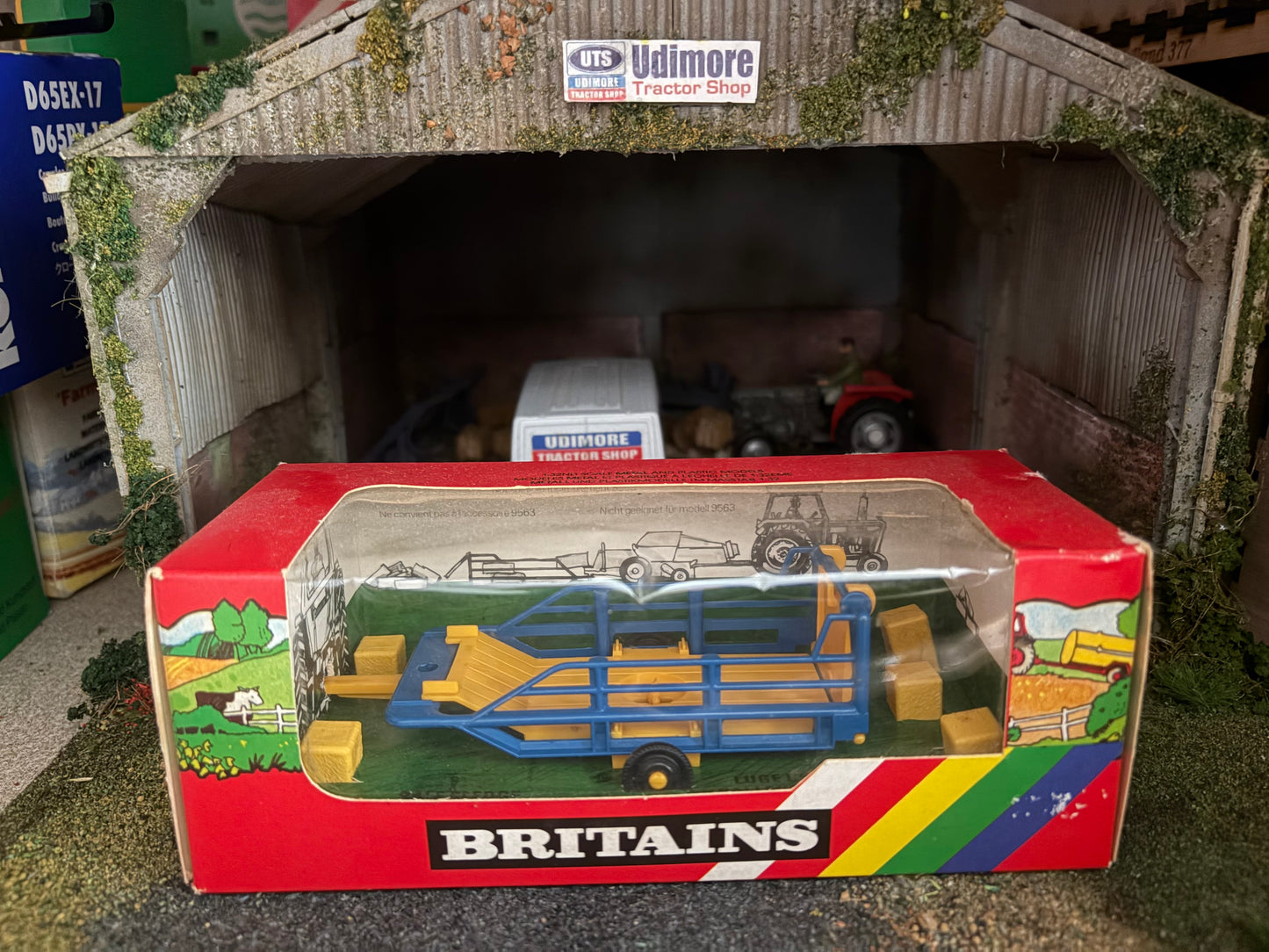 Vintage Britains Bale Sledge 1:32 scale  Obsolete 9557 Rainbow Box