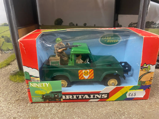 9780 Britains Military Land Rover 1:32 scale Image