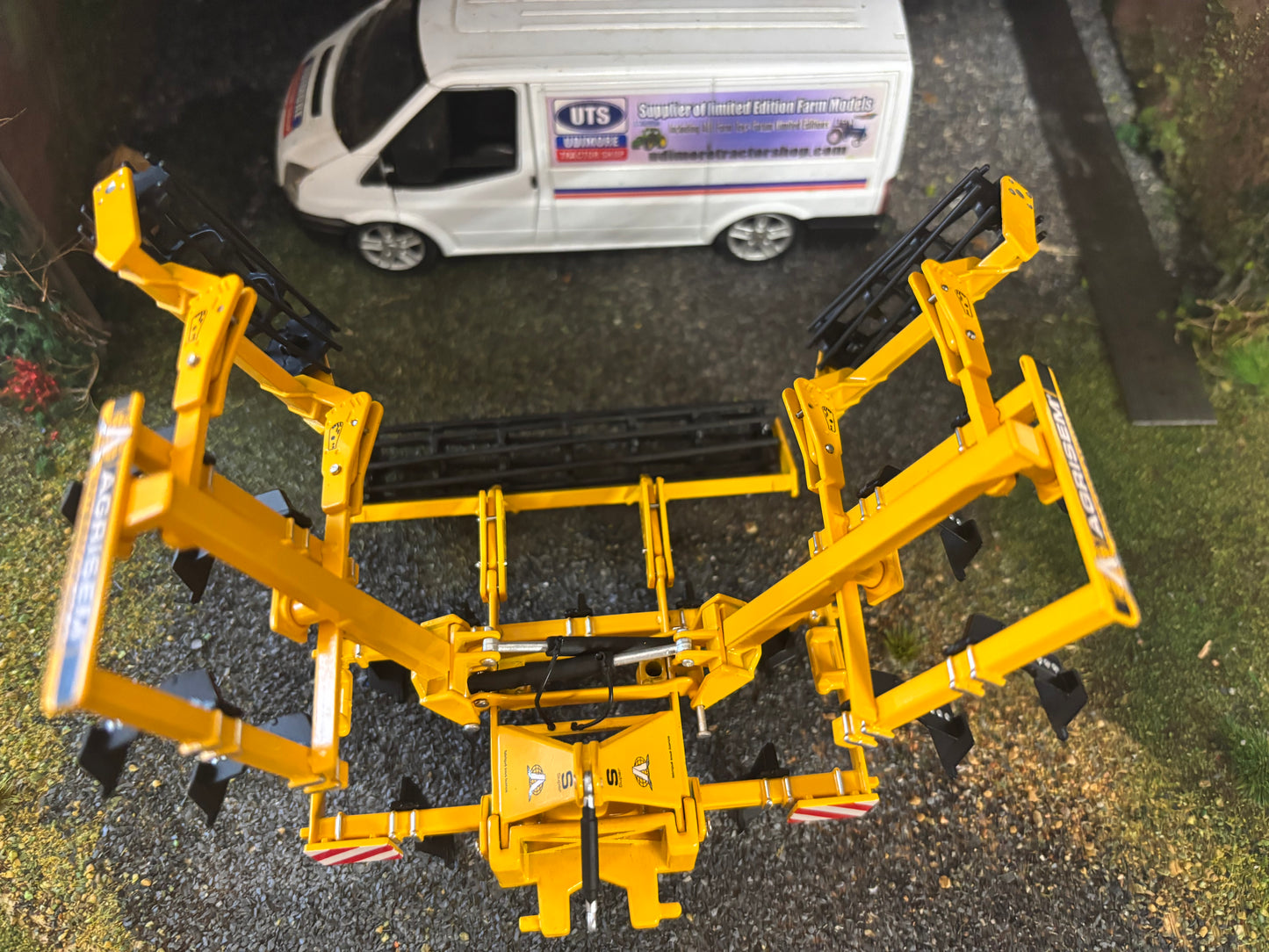 REP027 Replicagri Agrisem Agromulch 1:32 scale Boxed