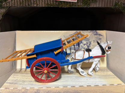 9499 Vintage Britains Tumbrel Cart with horse 1:32 scale obsolete