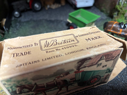 126F Vintage Britains Rubber Tyred Farm Cart with horse 1:32 scale obsolete