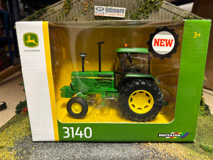 43327 Britains John Deere 3140 Tractor 2wd 1:32 scale obsolete
