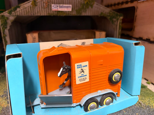 Vintage Britains Double Horsebox Trailer Royal Horse Show 9562 Early Straw Box 1:32 Scale Obsolete