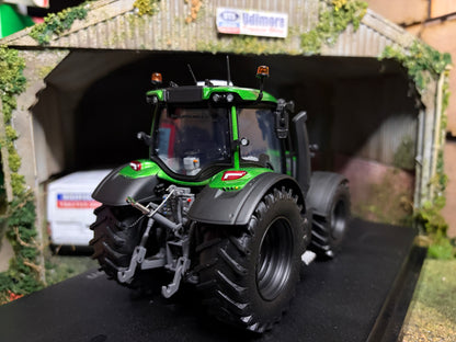 Universal Hobbies Valtra N175 Ultra Green Tractor UH7236 Limited Edition 750 Pieces 1:32 Scale