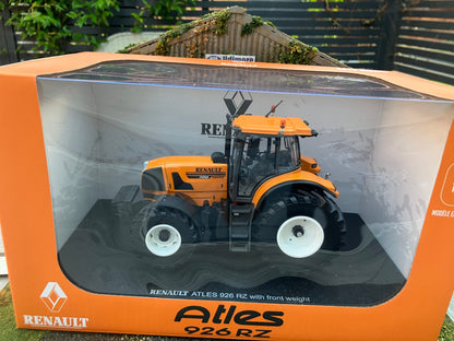 Universal Hobbies Renault 926RZ Tractor BOXED 1:32 scale UH6827