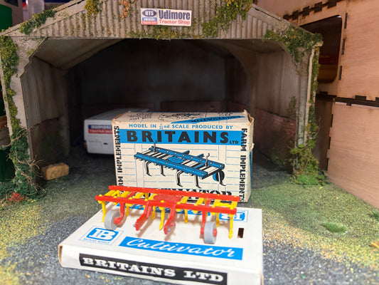 9536 Vintage Britains Red Cultivator Early Box 1:32 Scale Boxed Obsolete