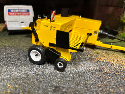 New Holland Hayliner 275 Baler Marge Models 1:32 scale BOXED