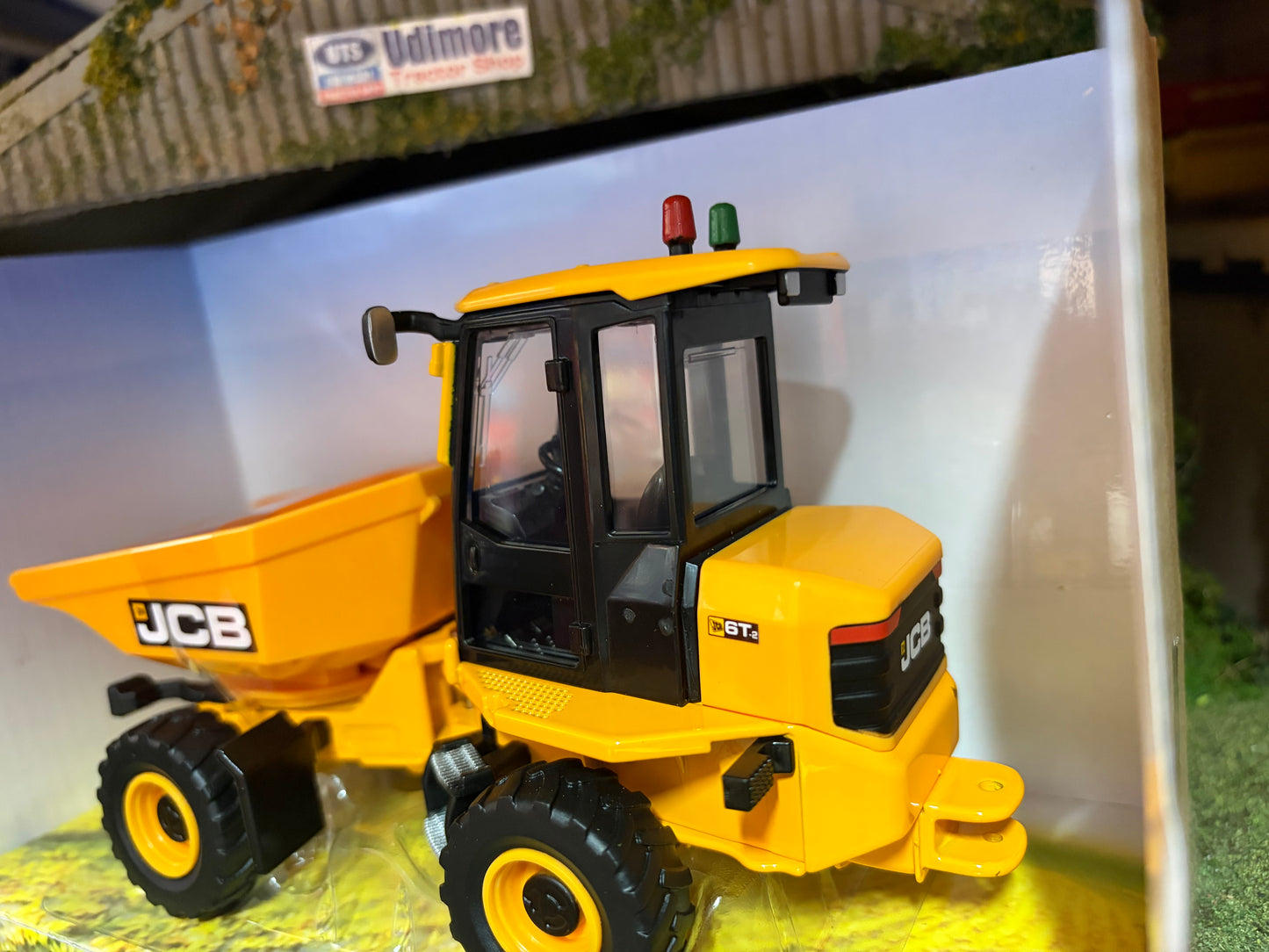 43255 Britains JCB 6T Dumper 1:32 scale New BOXED obsolete