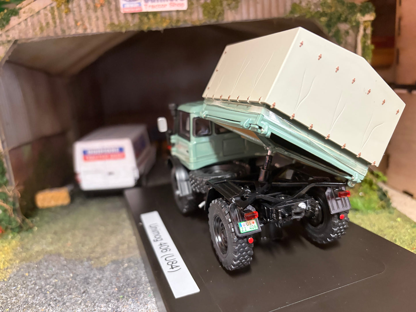 Weise Toys Unimog 406 (U84) closed hood NEW boxed in 1:32 scale Mercedes Benz