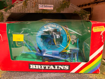 9547 Vintage Britains Wright Rain ST110 Hose Drum Irrigator 1:32 scale Rainbow box Obsolete
