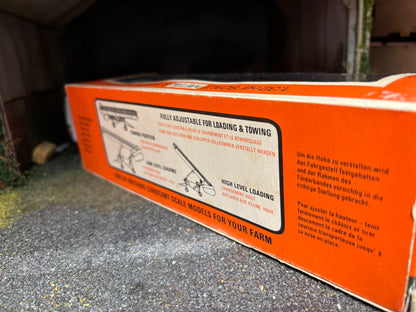 9564 Britains Elevator 1:32 scale obsolete straw box Vintage