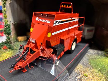 Fiatagri 4700 Heeston Baler Limited Edition 1:32 scale VKA Models