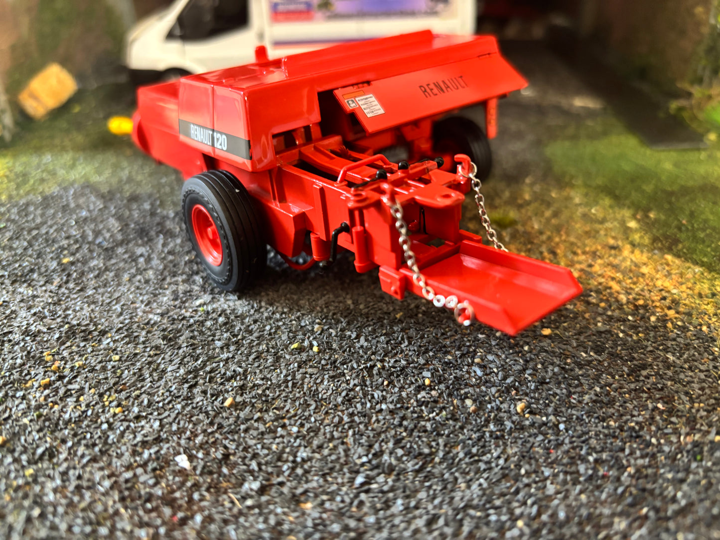 REP219 Replicagri Renault 120 Baler 1:32 scale Boxed