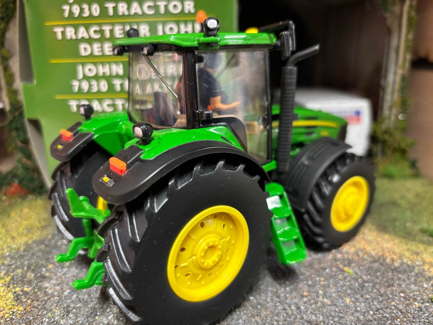 John Deere 7930 Tractor Conversion 1:32 scale Front linkage etc