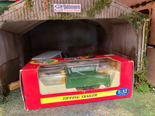 9565 Vintage Britains Tipping trailer 1:32 scale boxed Obsolete