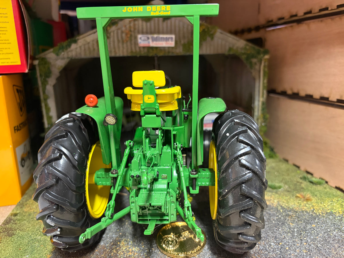 RARE ERTL Precision Classics #5 John Deere 4000 Tractor 5684 1:16 – Boxed with Coin