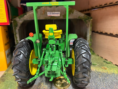 RARE ERTL Precision Classics #5 John Deere 4000 Tractor 5684 1:16 – Boxed with Coin