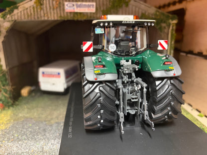 Limited Edition Claas Axion Bollmer Tractor 1:32 scale Boxed ROS